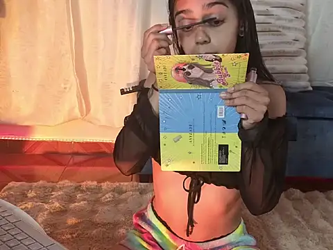 Dafne girl4u online show from 27, 7, 2026