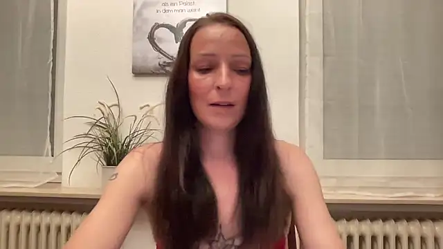MilaArden online show from 19, 7, 2026