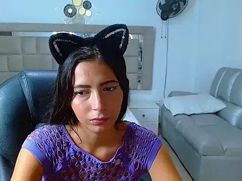 Snapshot of Kristalfine chatting on 20, 7, 2026 Kristalfine online show from 20, 7, 2026