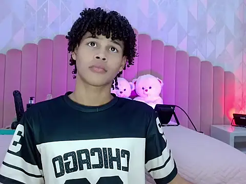 MatewHottxxx online show from 25, 7, 2026