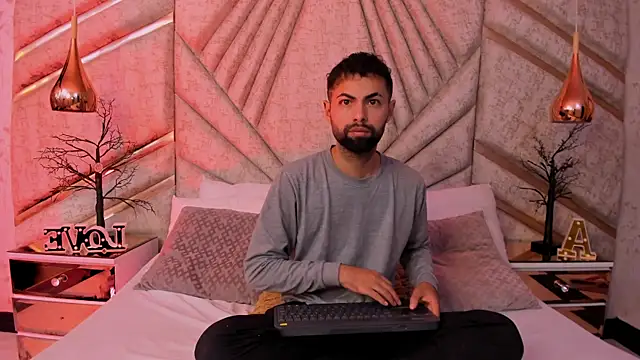 AndrewCrooss online show from 29, 7, 2026