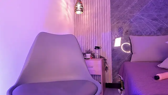 Stephi Moon online show from 28, 7, 2026