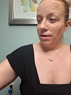 XxMs StarzxX online show from 14, 2, 2025