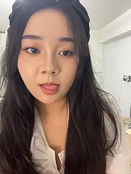 Snapshot of Luna-girl chatting on 23, 7, 2026 Luna-girl online show from 23, 7, 2026
