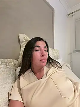 BellaTxx online show from 24, 7, 2026