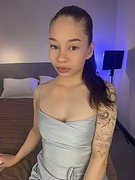 HoneyJuliet online show from 28, 7, 2026