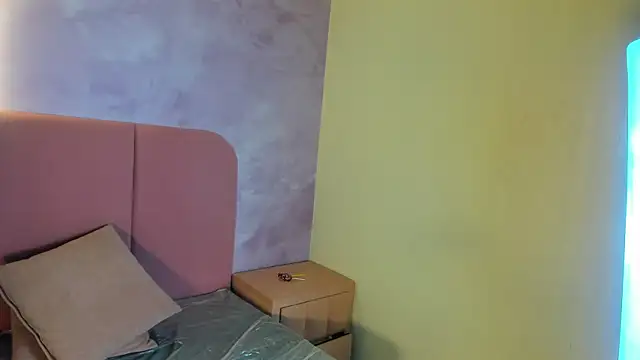 Samantha Aura online show from 30, 7, 2026