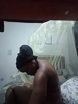 brownycurvey online show from 25, 7, 2026