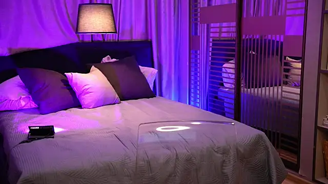 LinaLoom online show from 23, 7, 2026