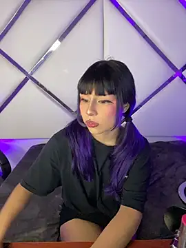 Ami L online show from 20, 7, 2026