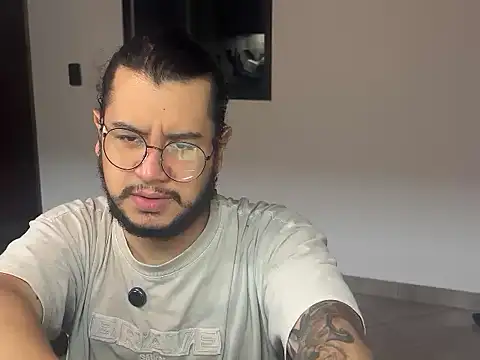 NurNikolao online show from 18, 7, 2026