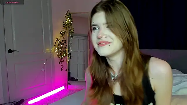 Darkness  Angel online show from 22, 7, 2026