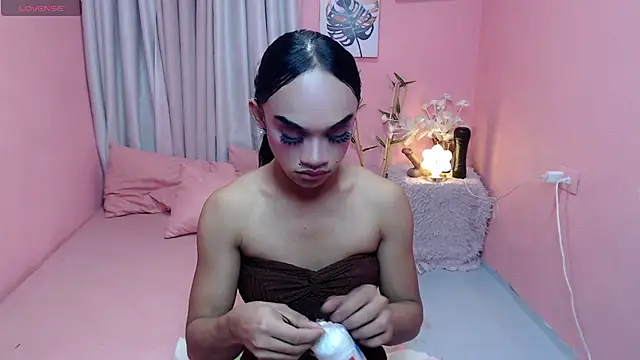 VivienneLuxe online show from 20, 7, 2026