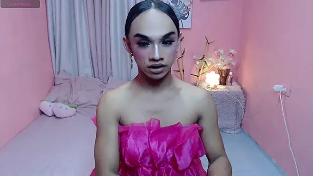 VivienneLuxe online show from 27, 7, 2026