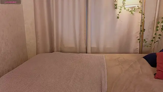 Milana r0se online show from 28, 7, 2026