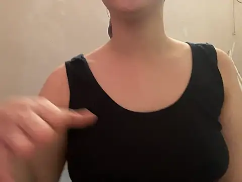 hazelnuties online show from 28, 7, 2026