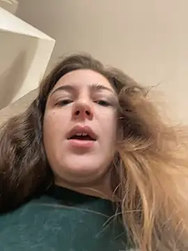 Snapshot of kate_nicepops332222 chatting on 3, 8, 2026 kate nicepops332222 online show from 3, 8, 2026