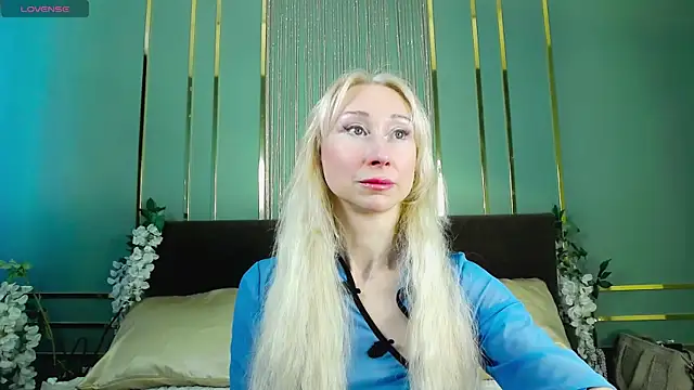 KissDreamm online show from 28, 7, 2026
