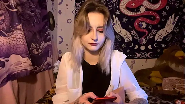 LissetteTedrow online show from 19, 7, 2026