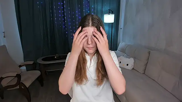 LacyMayse online show from 28, 7, 2026
