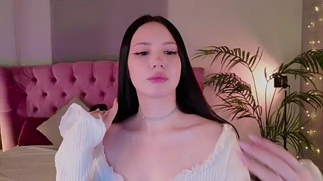 GraceMonroes online show from 21, 7, 2026