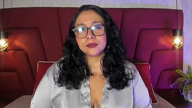 Viicky lee online show from 22, 7, 2026