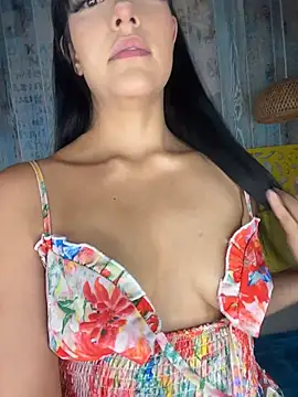 HeyScarletXXX online show from 25, 7, 2026