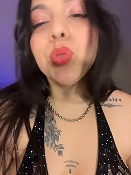 Im Auroraaa online show from 28, 7, 2026
