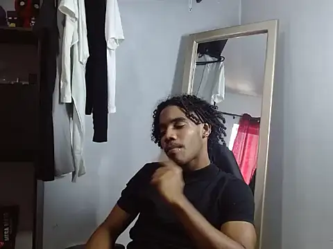 AxelSilva7777 online show from 25, 7, 2026