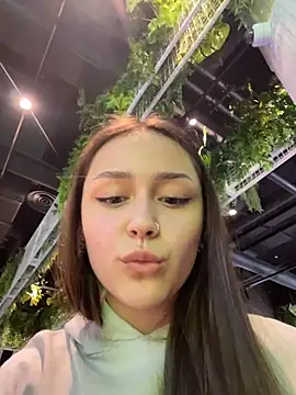EvelynFly online show from 28, 7, 2026