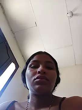 Lia Foz online show from 28, 7, 2026