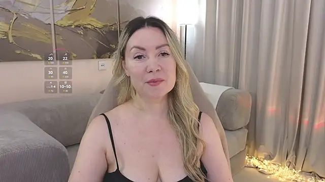 ElleHerry online show from 25, 7, 2026