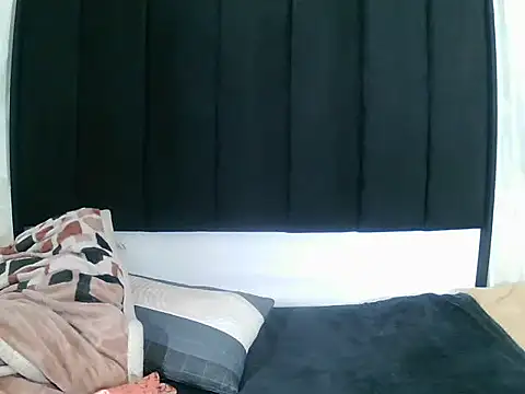 MilkBarbie online show from 20, 7, 2026