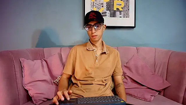 Keny Romero online show from 24, 7, 2026