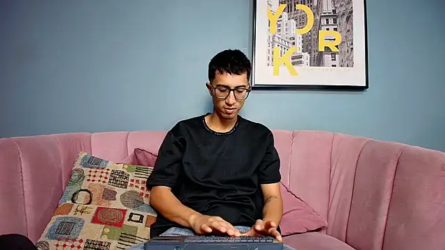 Keny Romero online show from 28, 7, 2026
