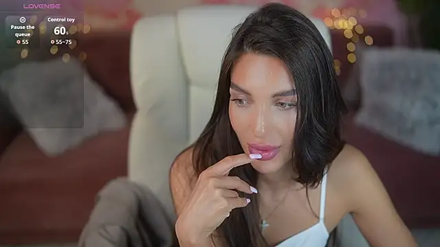JasminBee online show from 20, 7, 2026