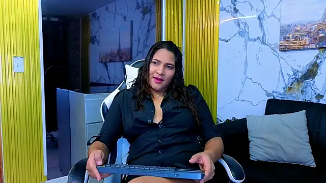 Valentina Lopez pm online show from 26, 7, 2026