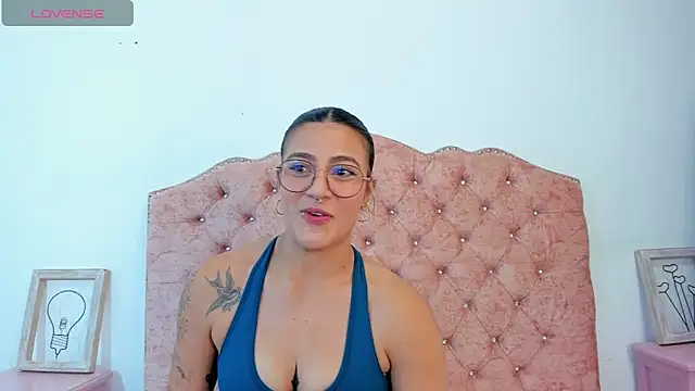 AriiaBloom online show from 23, 7, 2026