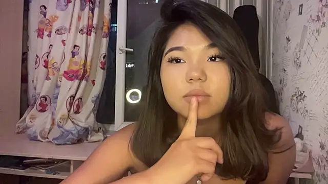 JohannaMickiewicz online show from 28, 7, 2026
