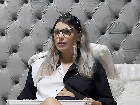 KaylaConner online show from 25, 7, 2026