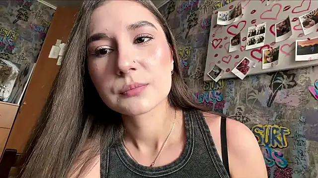 KittyNoSkirty online show from 28, 7, 2026