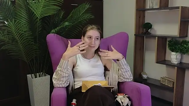 PattiPeloquin online show from 25, 7, 2026