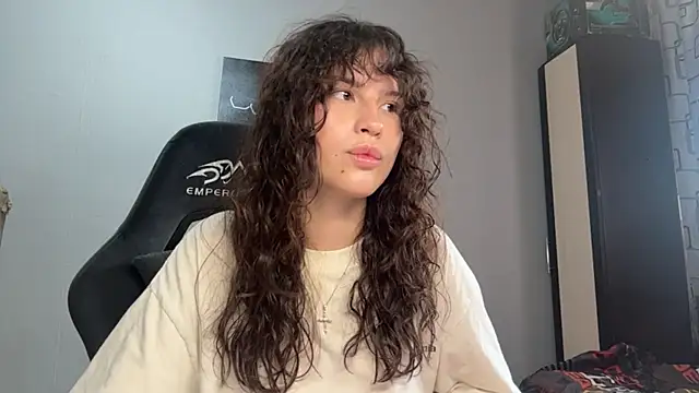 Snapshot of SharolynSalle chatting on 28, 7, 2026 SharolynSalle online show from 28, 7, 2026
