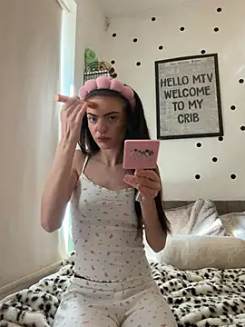 lottieraexx online show from 24, 7, 2026