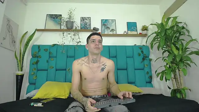 BoyMaxLatin online show from 24, 7, 2026