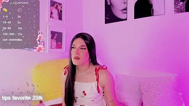 Naomi Collins  online show from 28, 7, 2026