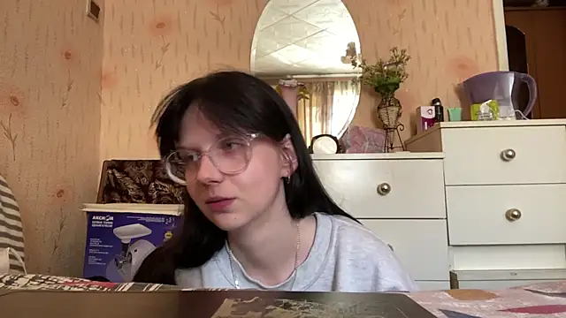 HeatherMiley online show from 27, 7, 2026