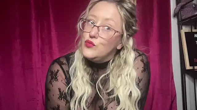 MissNaughtyBlonde online show from 29, 7, 2026
