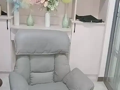 XIAxia00001 online show from 24, 7, 2026