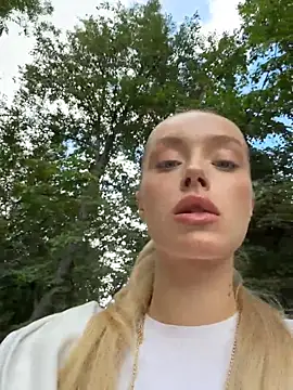 PollyDolly online show from 23, 7, 2026